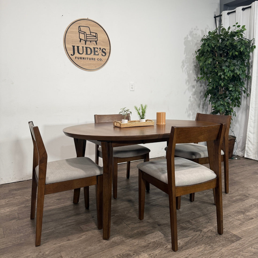 Rayven Dining Table and 4 Chairs