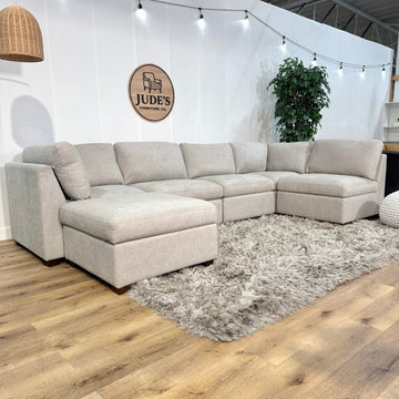 Thomasville Rockford 6-piece Fabric Modular Sectional with 2 Power Footrests