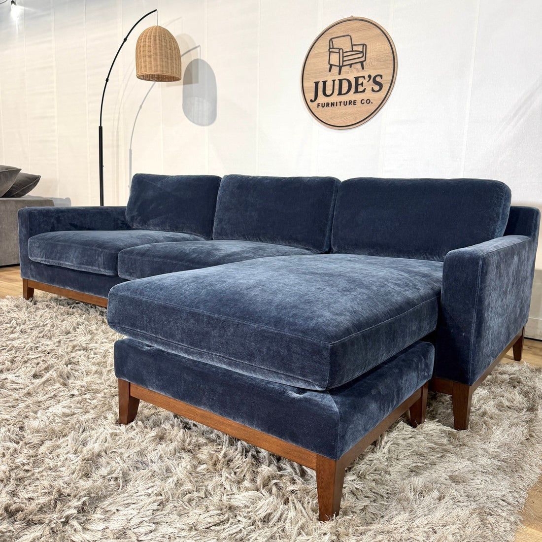 Poly & Bark Zyon 105.5" Reversible Chaise Sectional